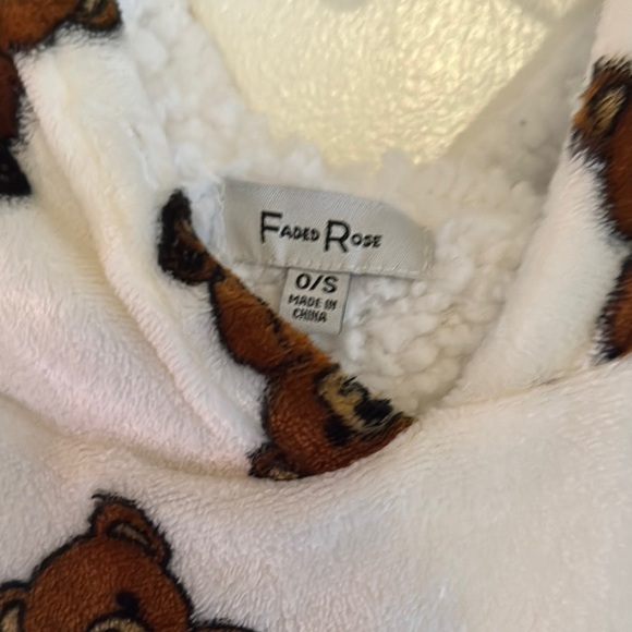 Adorable Bear Print Sherpa Blanket Hoodie Blanket - Picture 5 of 8
